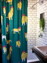 Elie Chap, illustrateur, artiste, montreal, rideau de douche, shower curtain, artist, home decor, home accent, bathroom, bathroom design, artwork, design, print, dogs